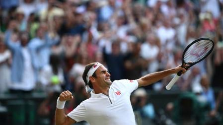 Federer celebrando su victoria ante Nadal y el pase a la final de Wimbledon