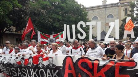 Concentración en Pamplona para pedir la libertad de los condenados de Alsasua