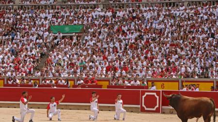 Muestra de valentía de los recortadores en San Fermín.