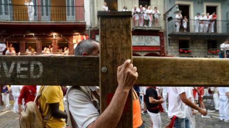 Los Miura cierran los encierros de San Fermín y dan paso a la retirada del vallado