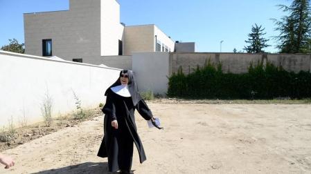 Las Hermanitas de los Ancianos Desamparados, en el Hogar Geriátrico San Francisco Javier de Tafalla, han limpiado de barro la planta baja, en una faena con más de 400 voluntarios