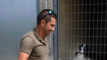 Los vecinos de Sánsoain (Leoz) lamentan la situación de olvido en la que dicen sentirse desde que la riada del 8 de julio echase abajo el puente. Para salir del pueblo y llegar a Tafalla deben hacerlo por unas pistas forestales intransitables