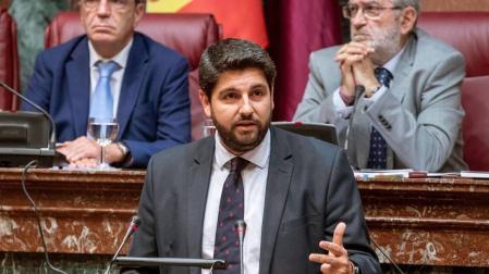 Vox frustra la investidura del candidato del PP en Murcia