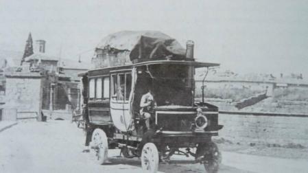1899. Navarra fue pionera en los autobuses a vapor