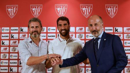Raúl García evita pronunciarse sobre su futuro en Osasuna tras su renovación