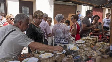 Mendavia presume de gastronomía en la feria de las denominaciones