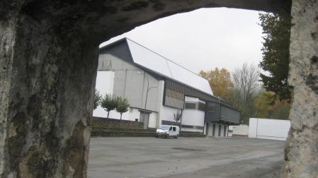 El Ayuntamiento invertirá 25.000 euros en arreglar la cubierta del frontón de Elizondo.