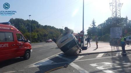 Dos heridos en un aparatoso accidente en la avenida de San Jorge
