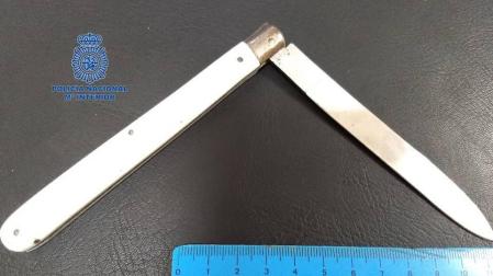 Detenido en Pamplona por amenazar a una mujer en la calle con un cuchillo