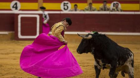 Gran novillada de Pincha en Tudela y dos generosas orejas para Orozco