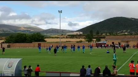 Calentamiento de Osasuna en Soria