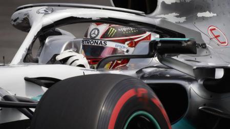 El piloto británico de Fórmula Uno Lewis Hamilton en acción durante la tercera sesión de práctica de la Fórmula 1 en Hockenheim, Alemania.