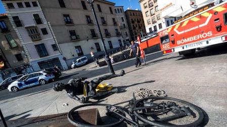 Aparece destrozada la escultura de bronce homenaje a Bahamontes, en Toledo