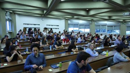 142 aspirantes se presentan mañana en Navarra al examen MIR