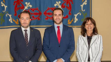 La UPNA entrega a cuatro estudiantes los premios extraordinarios de Máster