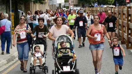 Fotos de la Carrera del Encierro de Estella que ha celebrado este miércoles su séptima edición.