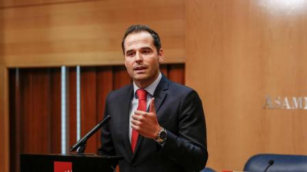 El sí de Cs a la propuesta de Vox permitirá la investidura de Ayuso en Madrid