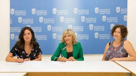 El Ayuntamiento firma un convenio para difundir la cooperación al desarrollo