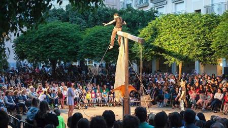 Los equilibristas de Circ Panic llevan su espectáculo a la Ciudadela este martes