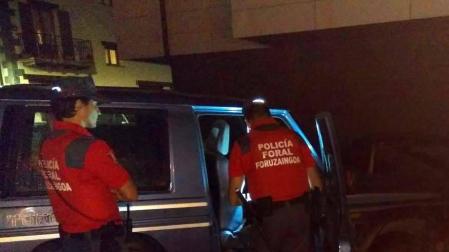 Se empotra contra cuatro coches en fiestas de Leitza