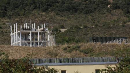 Defensa avala su actuación con el edificio de maniobras de Aizoain