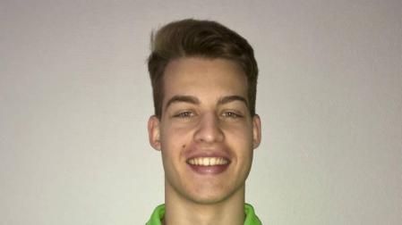 El húngaro Marton Irmes, segundo refuerzo del Waterpolo Navarra