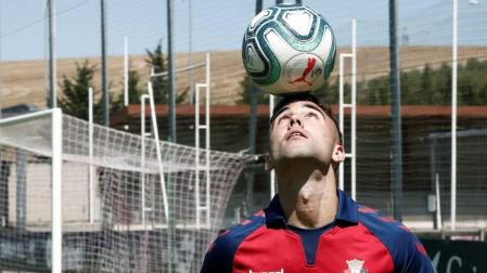 Rober Ibáñez: "Las cesiones te las tomas bien pero quería asentarme en Osasuna"