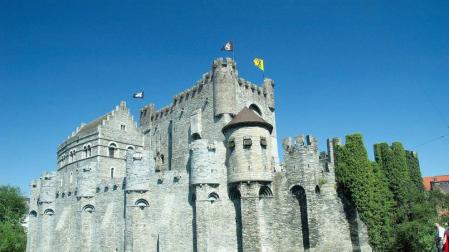 La hilarante audioguía del castillo de Gante que desconcierta a los turistas