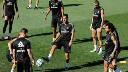 Hazard se pierde el estreno liguero por una lesión muscular