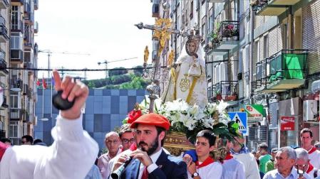 Fotos de la procesión del 15 de agosto de fiestas de Burlada