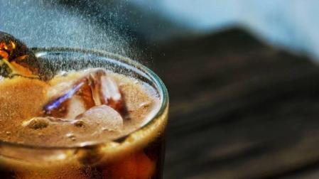 Un niño de 9 años salva a su hermana tras atragantarse con un hielo en Navarra