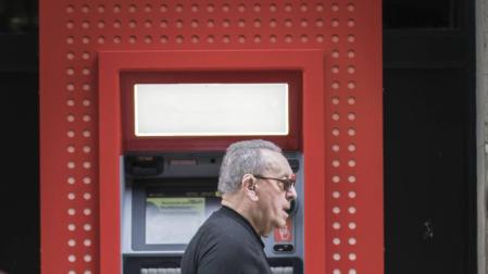 Mayores excluidos por la e-banca
