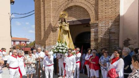 Todas las fotos de la procesión de fiestas de Fontellas 2019