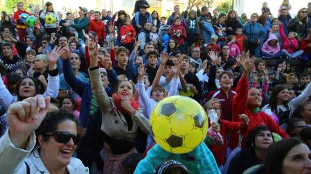 Cohete a cargo de los korrikolaris de Artica que abren tres días de fiestas
