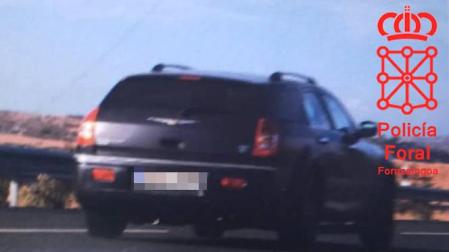 Imagen del coche interceptado a 220 km/h en la A-12.