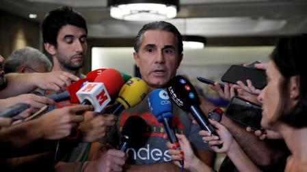 Sergio Scariolo atiende a los medios.