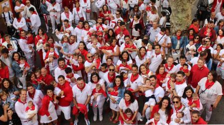 Puesta de largo con todos los honores en fiestas de Azagra