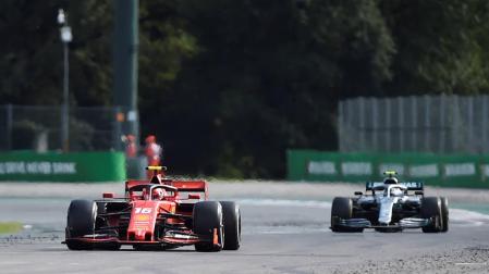 Leclerc logra en Monza su segunda victoria consecutiva y Sainz abandona