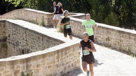 Xabier Zarranz y María Pilar De Gracia triunfan en el Cross Iturbero de Lumbier.