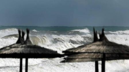 La gota fría se recrudece en el sureste, con puertos y escuelas cerrados