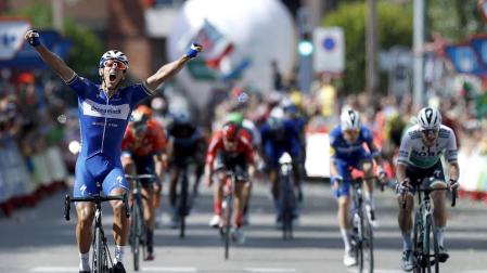 Gilbert gana y Quintana agita el podio en los abanicos hacia Guadalajara