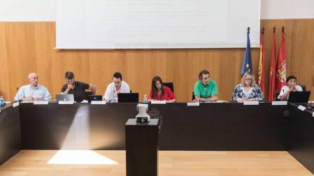 NA+ aparca el carril bici de Egüés para que lo estudien los técnicos