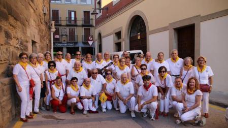 La jota de los auroros prende Las Angustias de Lodosa