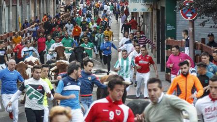 Guadalajara tejerá alianzas con Pamplona para promocionar sus encierros
