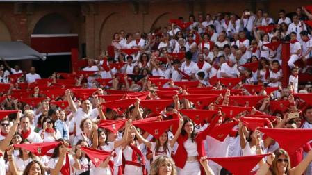 Todas las fotos del cohete de fiestas de Villafranca.