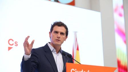 Rivera plantea al PP una abstención con 3 requisitos, que incluyen romper "el pacto con Bildu en Navarra"