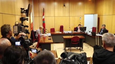 Visto para sentencia el juicio a tres miembros de 'La Manada' por el robo de gafas de sol