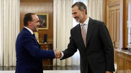 Esparza: "Si el PSOE rechaza la propuesta de Rivera, optará de nuevo por Bildu"