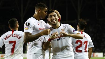 El Sevilla presenta credenciales con goles de Chicharito, Munir y Óliver