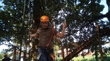 Lekunberri recupera su parque de aventura con 4 circuitos en un robledal